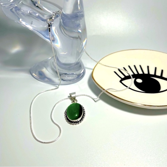 π Lovely green cats eye necklace - Picture 2 of 8